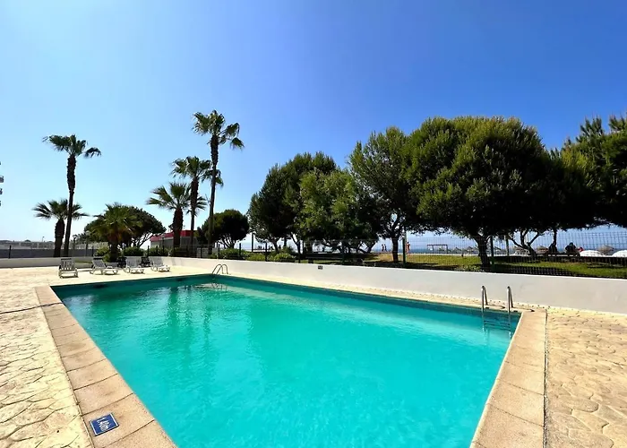 Ocean Breeze 1 With Pool By Homing Appartement Quarteira