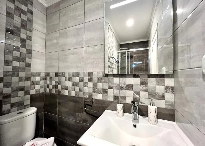 Appartement Ocean Breeze 1 With Pool By Homing *
