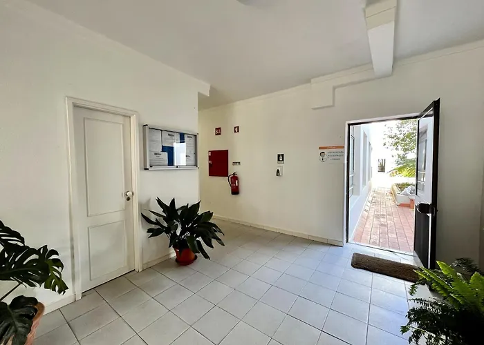 Apartment Ocean Breeze 1 With Pool By Homing