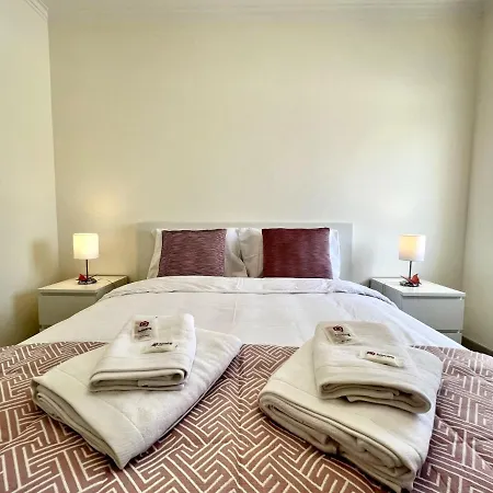 Ocean Breeze 1 With Pool By Homing *