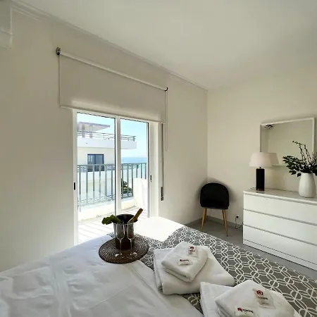 Ocean Breeze 1 With Pool By Homing * Quarteira