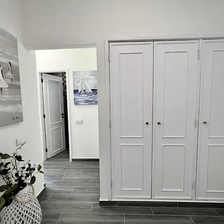 Ocean Breeze 1 With Pool By Homing *