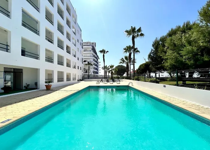Ocean Breeze 1 With Pool By Homing Apartamento Quarteira